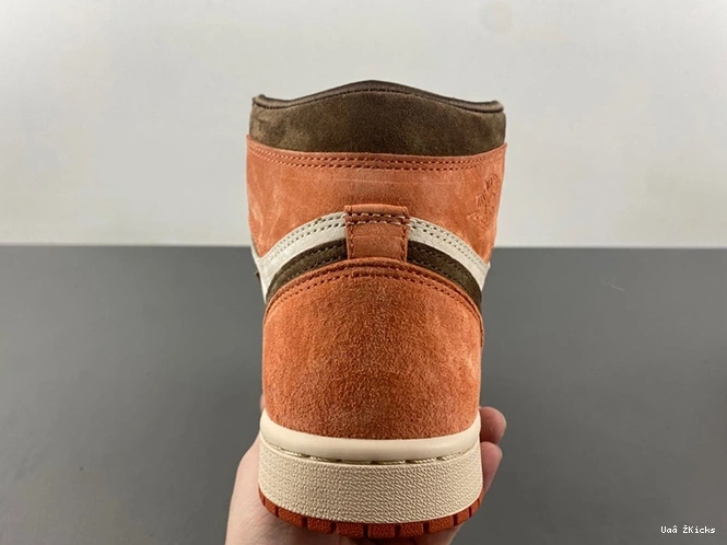 Clay 52 Jordan  Lightweight Dusted Retro High 1 (Women's) OG FQ2941-200 SP 0707